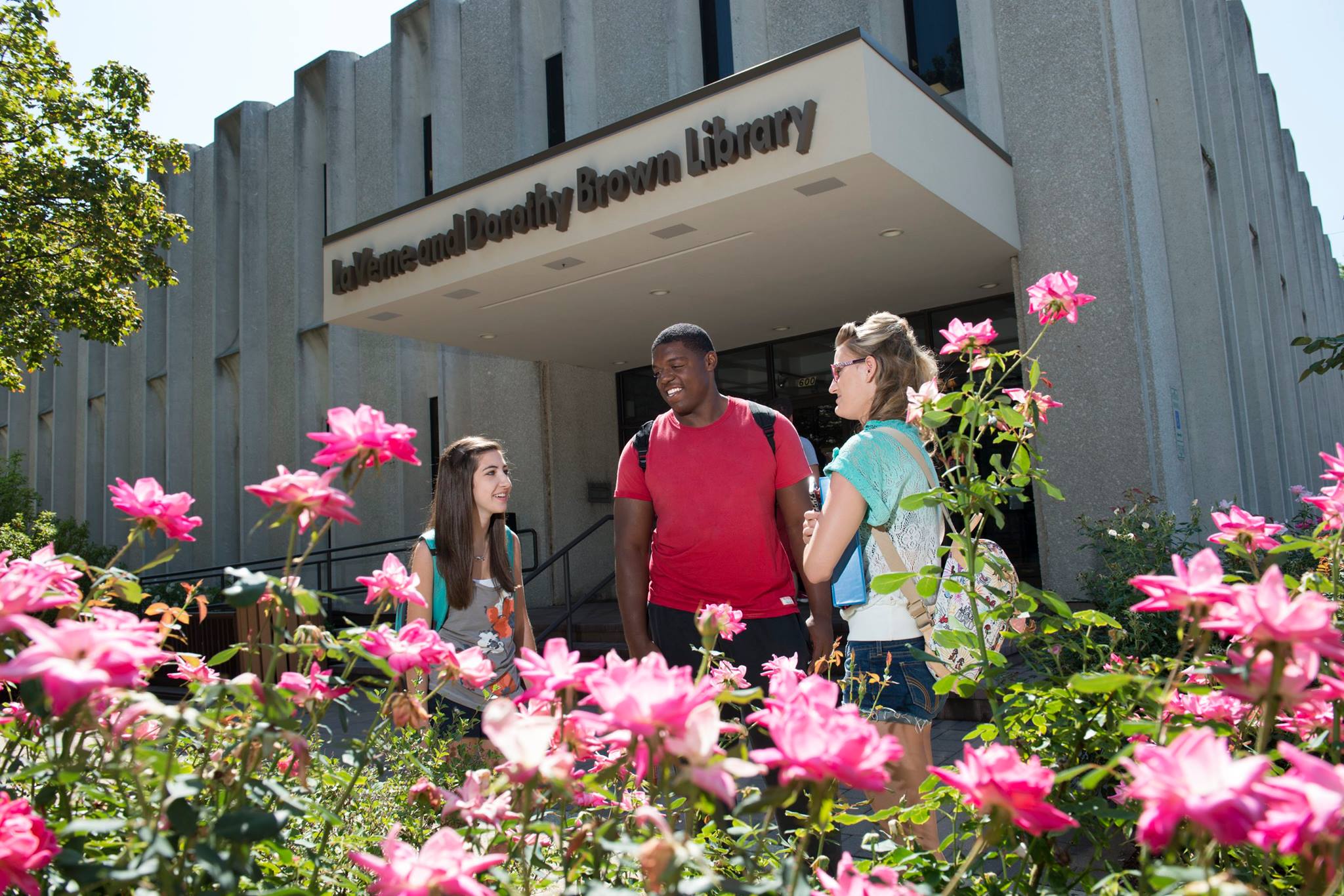 LaVerne & Dorothy Brown Library - University of St. Francis