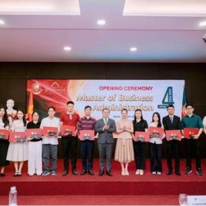 Educational Partnership between USF VNU UOE_3
